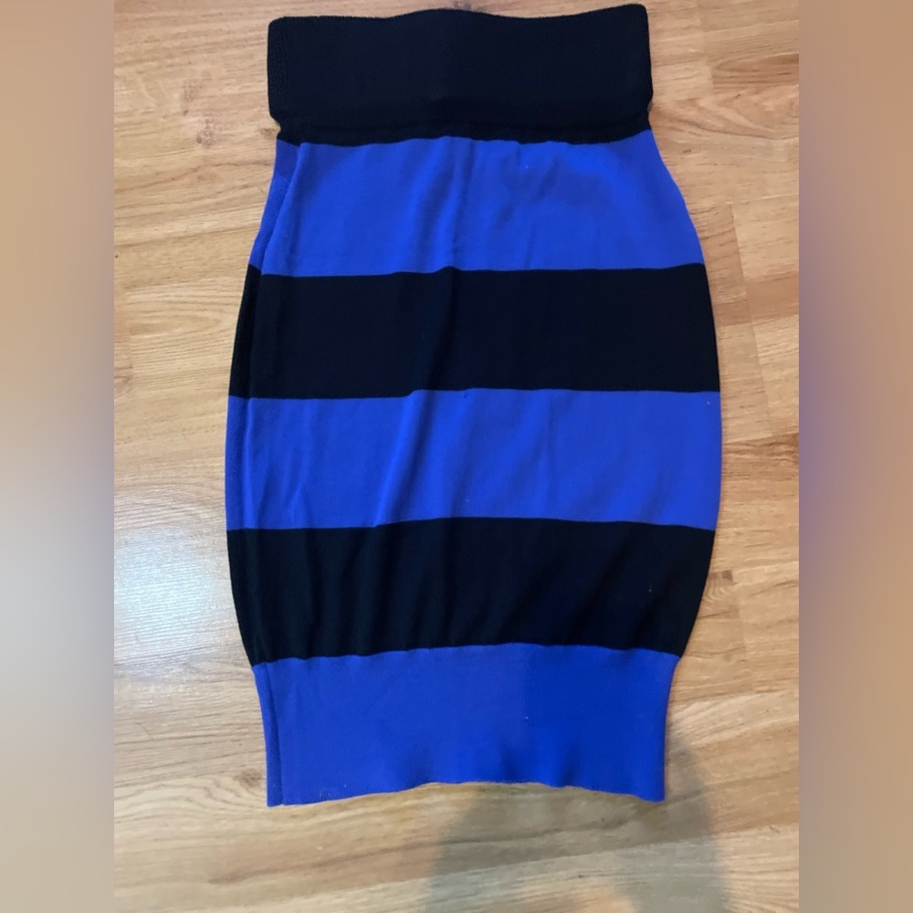 Derek Heart Bold Blue and Black Pencil Skirt size small with cropped top